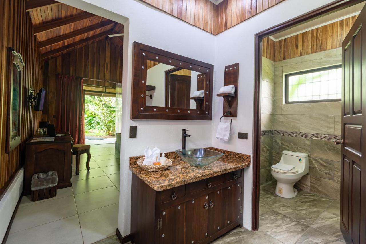 Arenal History Inn La Fortuna Bagian luar foto